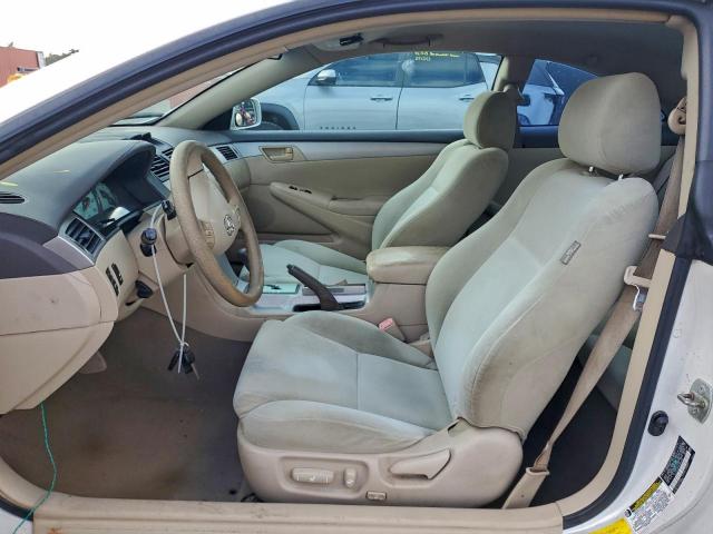 Toyota Camry Se Image 6