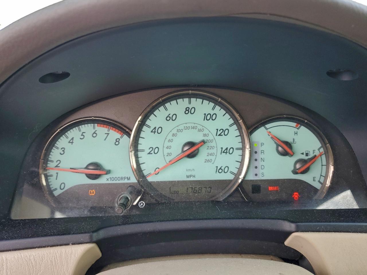 Toyota Camry Se Image 12