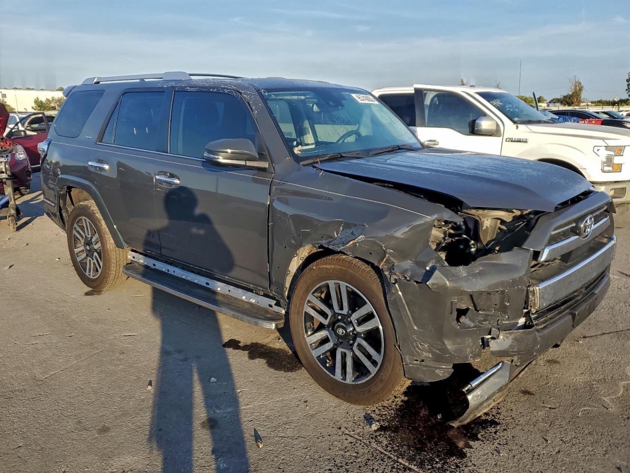 Toyota 4Runner Limited Image 6