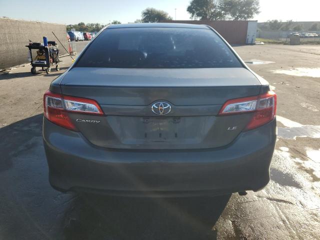 Toyota Camry Base Image 4