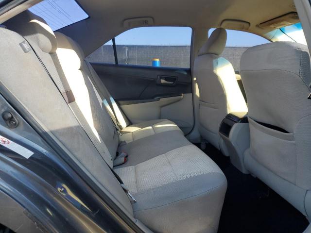 Toyota Camry Base Image 12