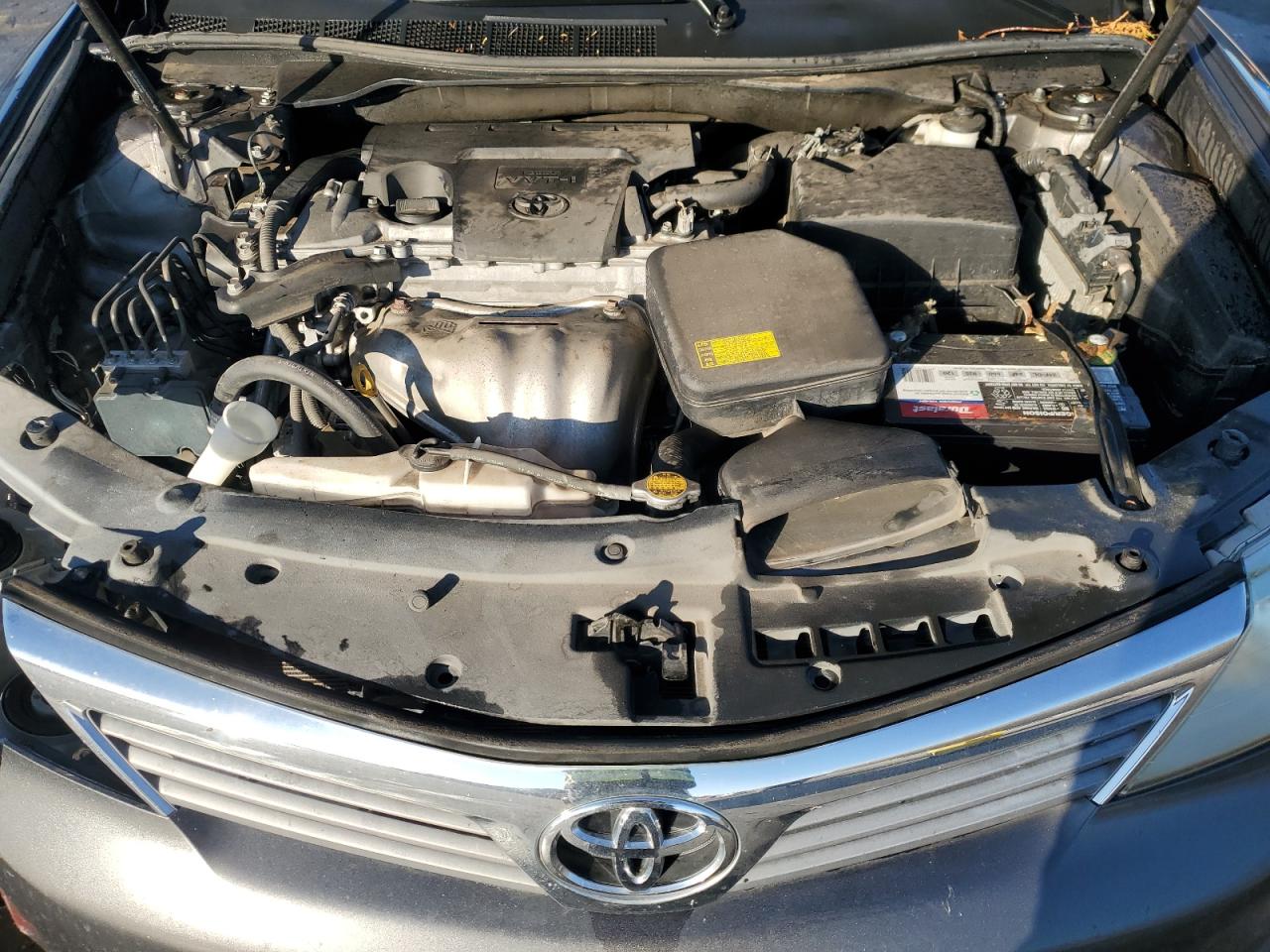 Toyota Camry Base Image 9