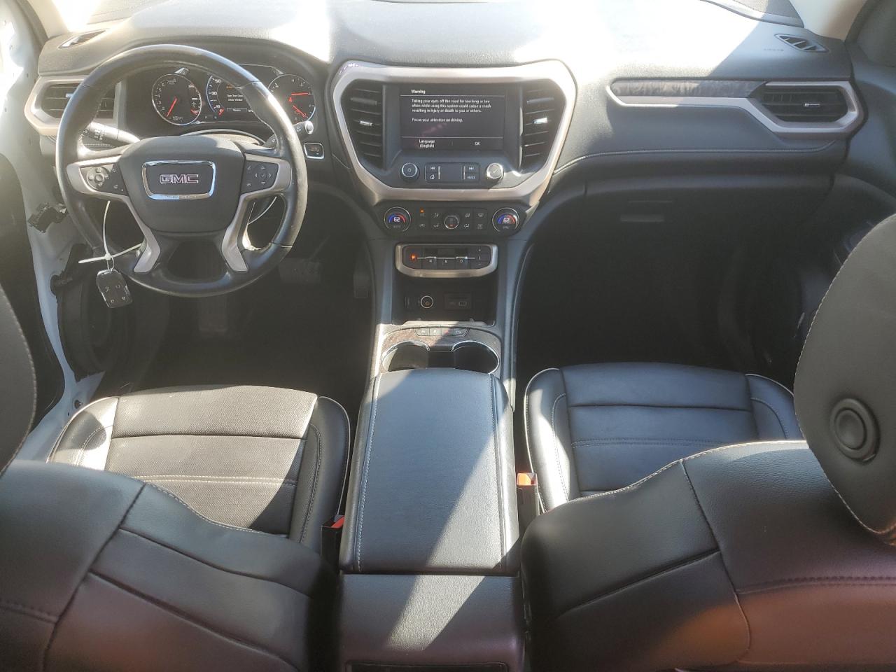 GMC Acadia Denali Image 6