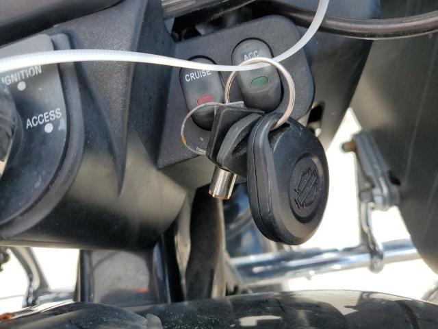 Harley-Davidson Road Glide Image 6