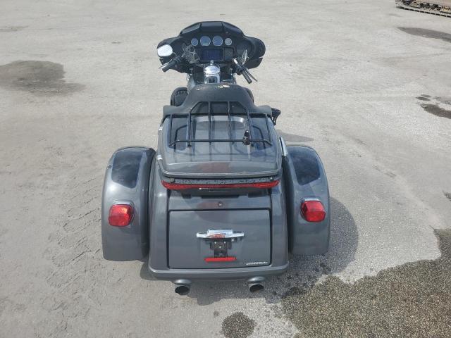 Harley-Davidson Fl Image 4