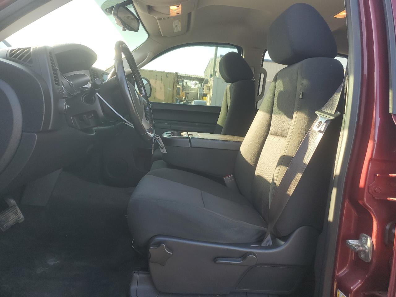 Chevrolet Silverado K1500 Lt Image 2