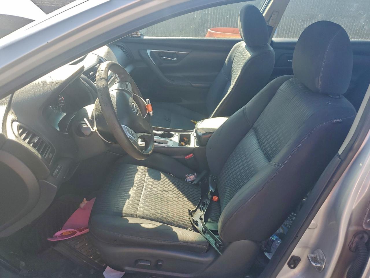 Nissan Altima 2.5 Image 3