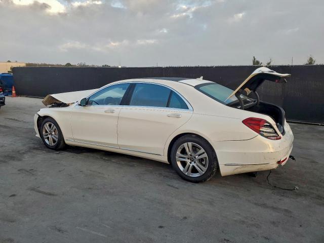 Mercedes-Benz S-Class 560 4matic Image 3