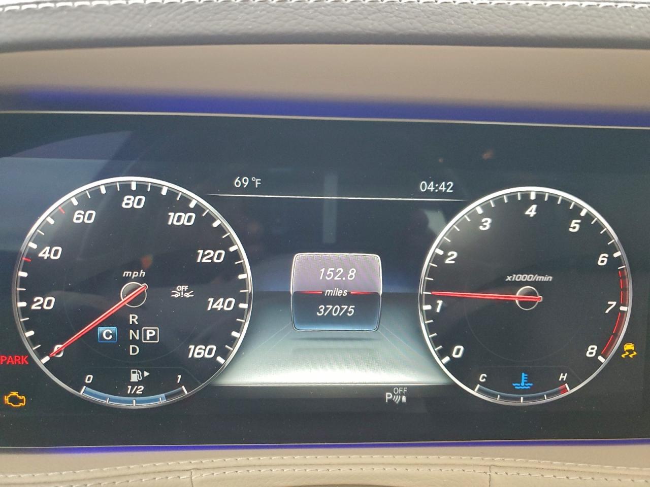 Mercedes-Benz S-Class 560 4matic Image 12