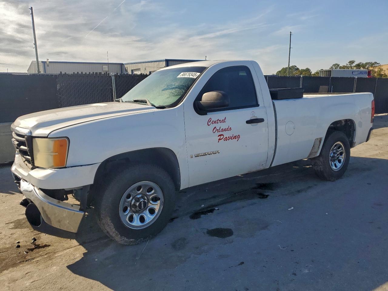 GMC Sierra C1500 Image 1