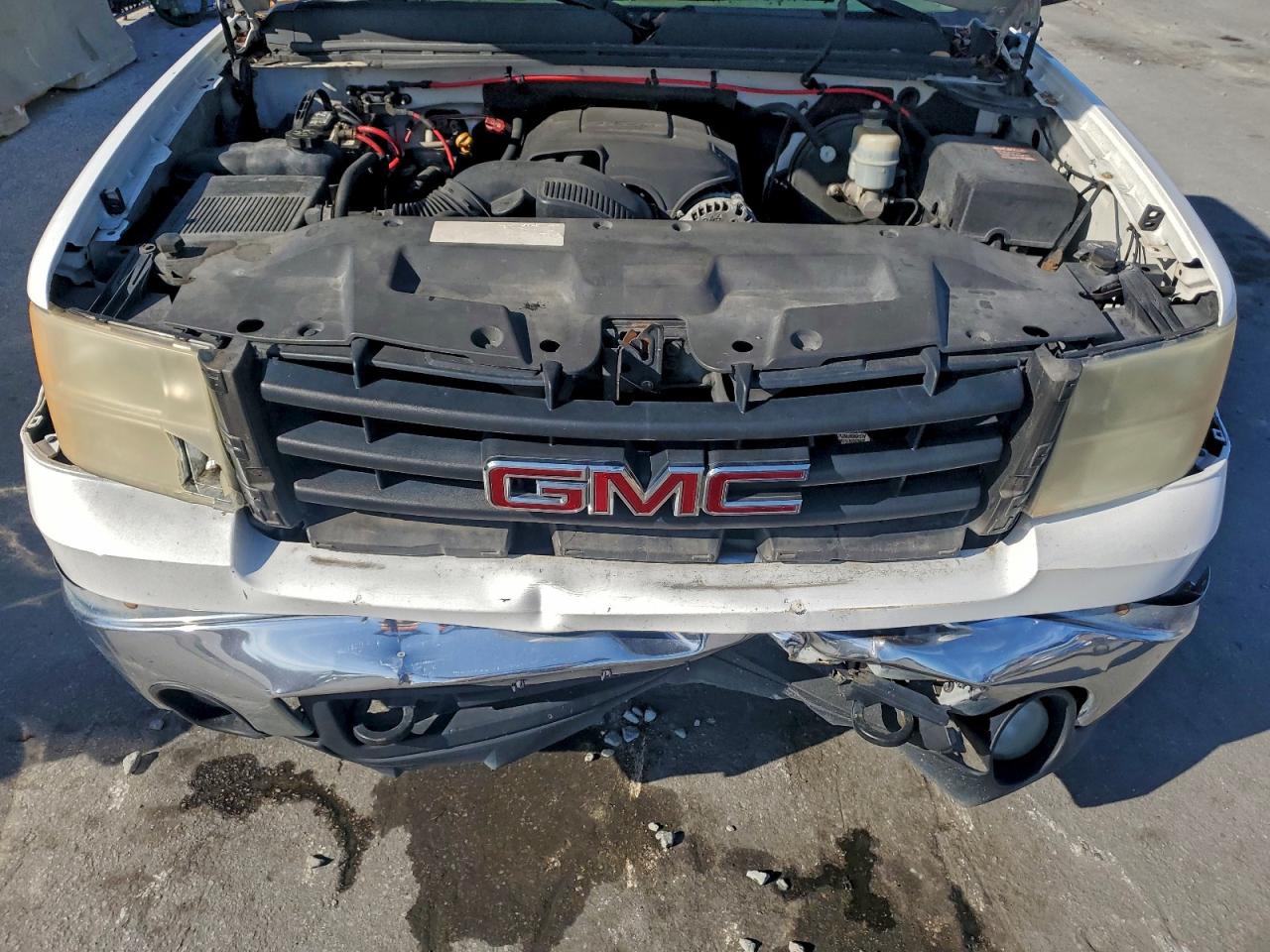 GMC Sierra C1500 Image 11