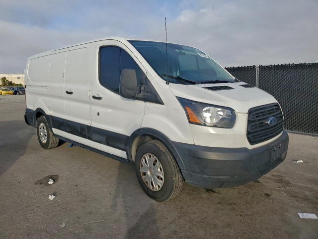 Ford Transit T-150 Image 3