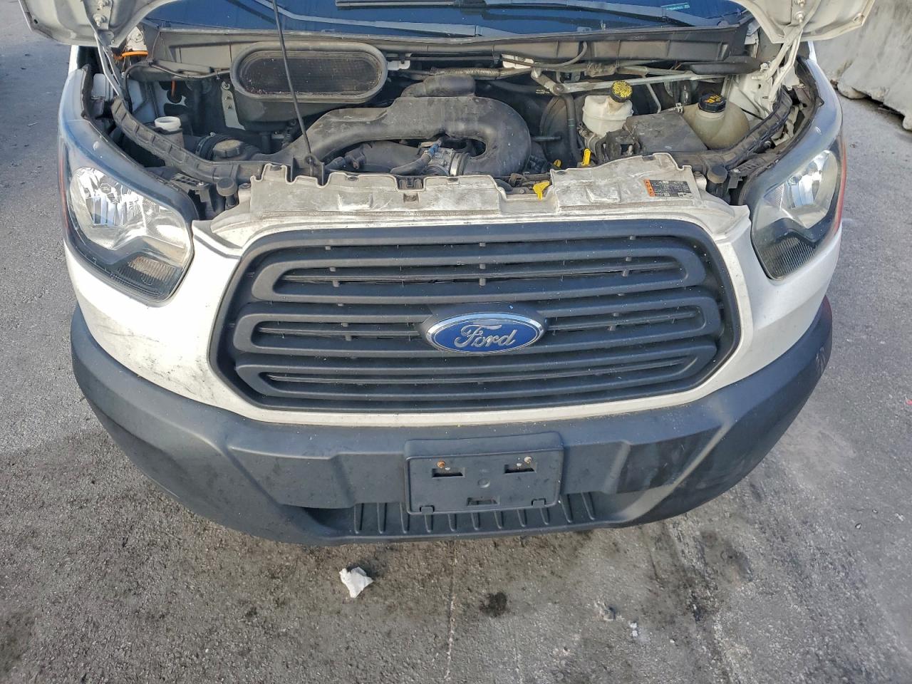 Ford Transit T-150 Image 7