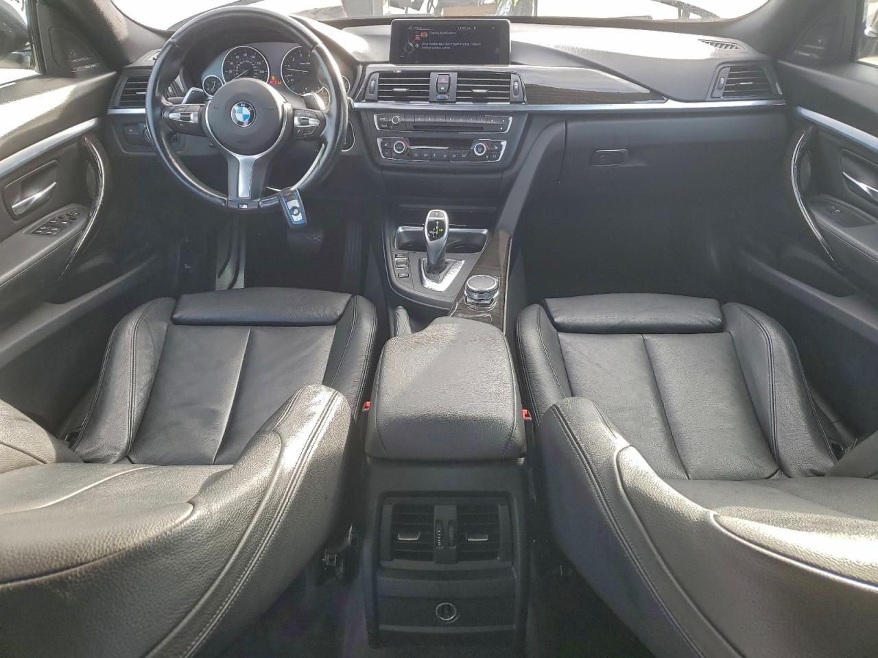 BMW 3 Series Xigt Image 8