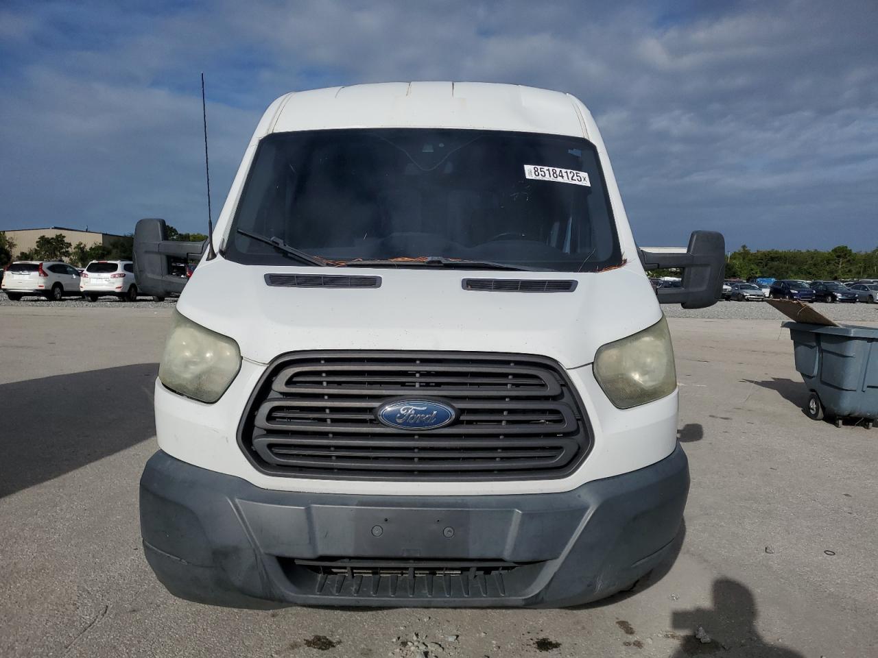 Ford Transit T-250 Image 6