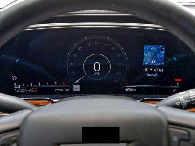 Cadillac Escalade Esv Luxury Image 3