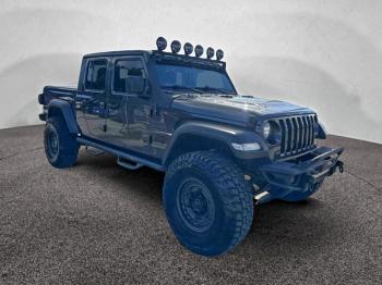  Salvage Jeep Gladiator