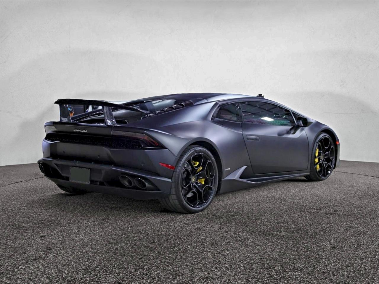 Lamborghini Huracan Image 7