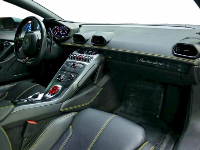 Lamborghini Huracan Image 3