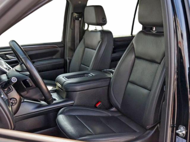 Chevrolet Suburban C1500 Lt Image 8