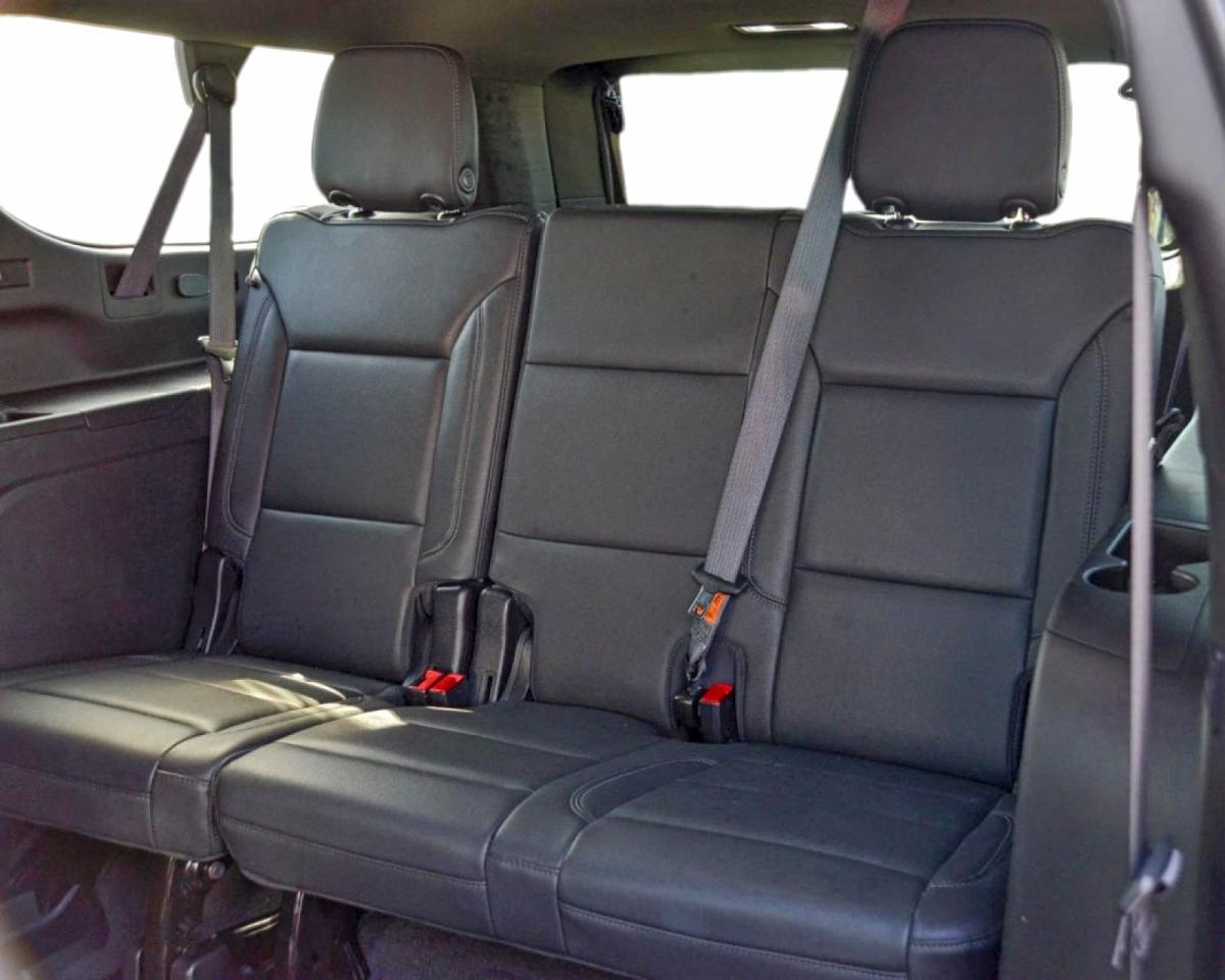 Chevrolet Suburban C1500 Lt Image 7