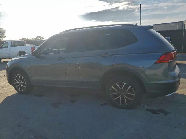 Volkswagen Tiguan S Image 2