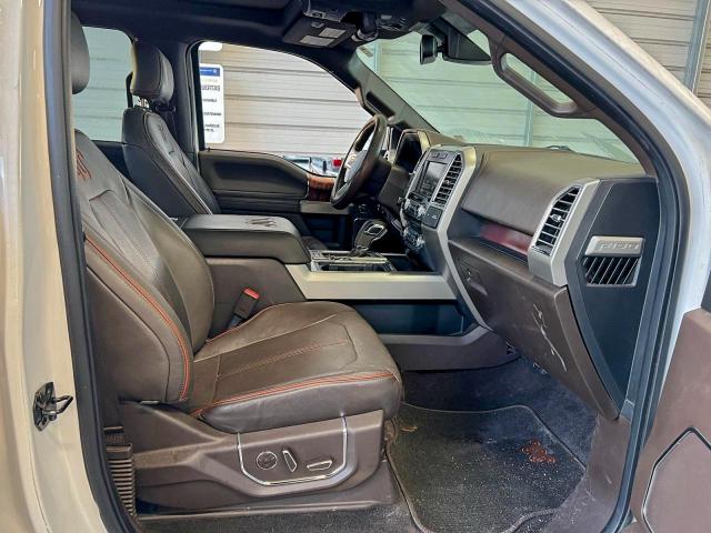 Ford F-150 Supercrew Image 8