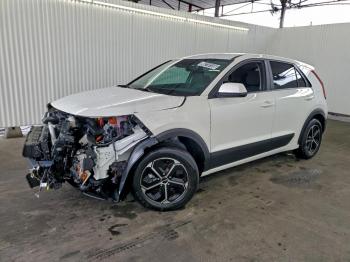  Salvage Kia Niro