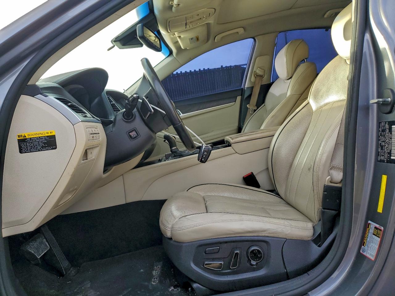 Hyundai Genesis 5.0l Image 7