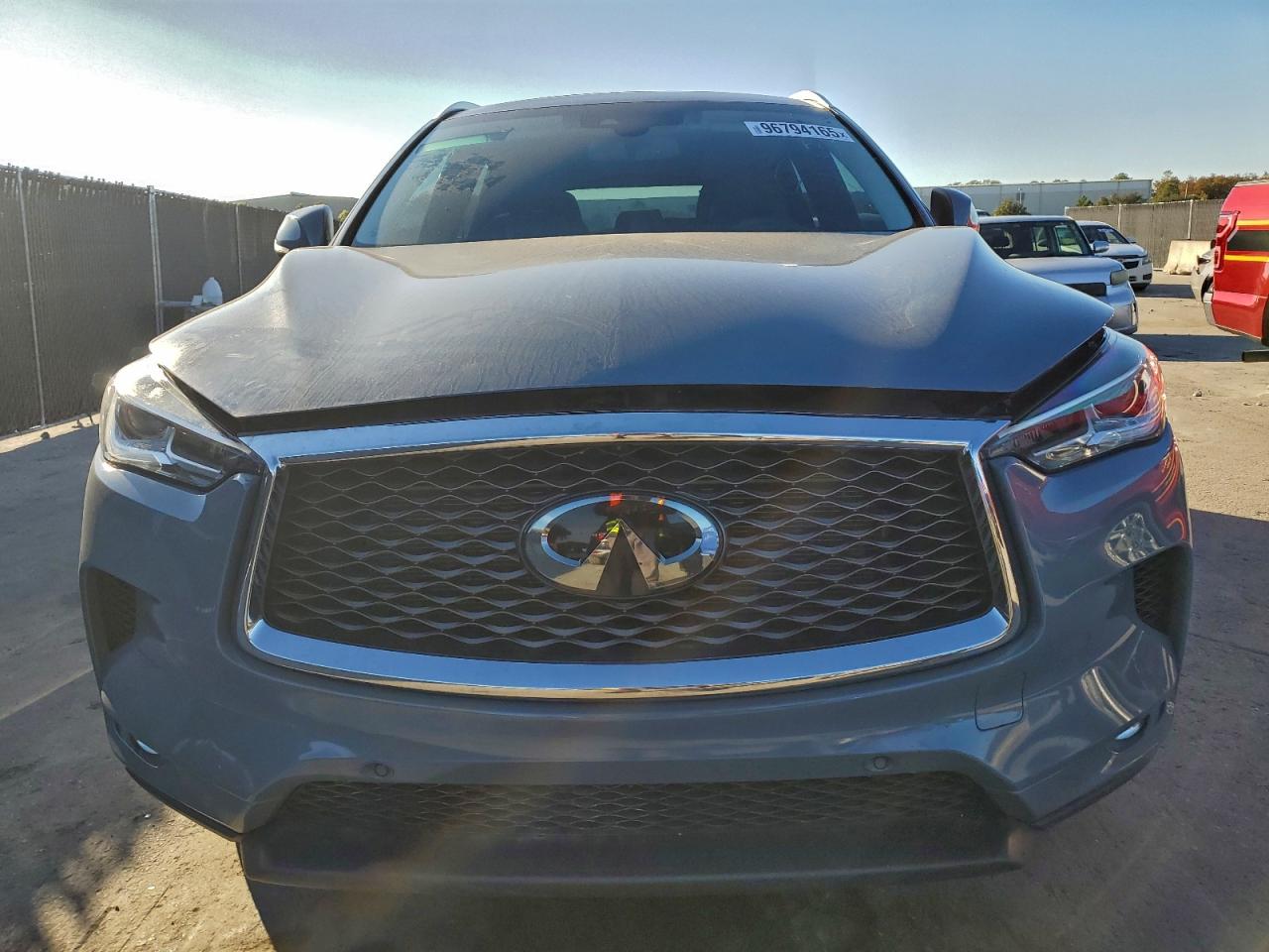 INFINITI Qx Essential Image 9