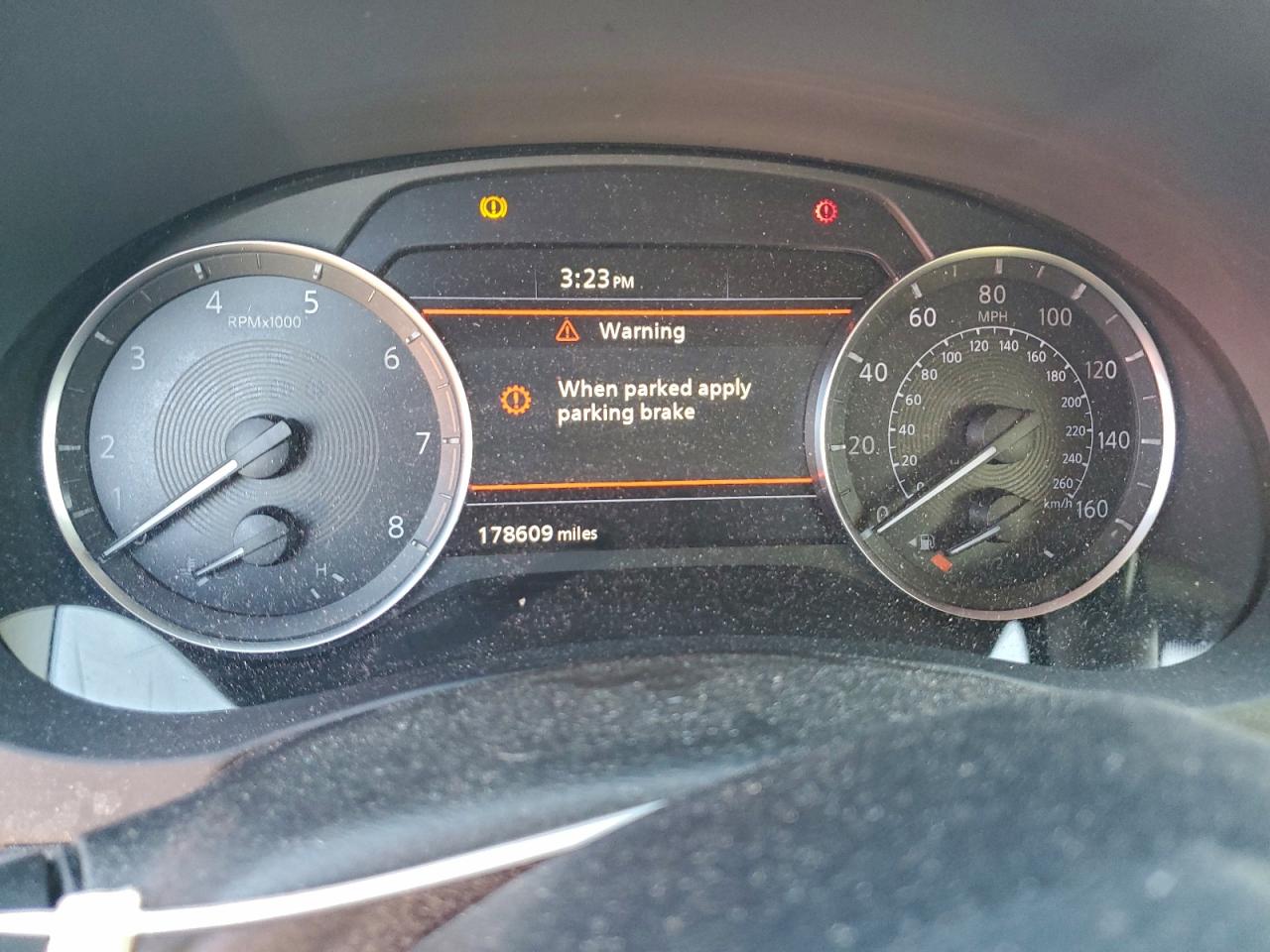 INFINITI Qx Essential Image 12