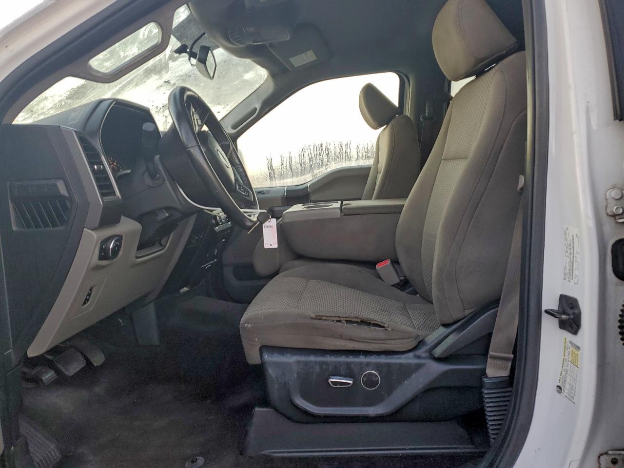 Ford F-150 Supercrew Image 3