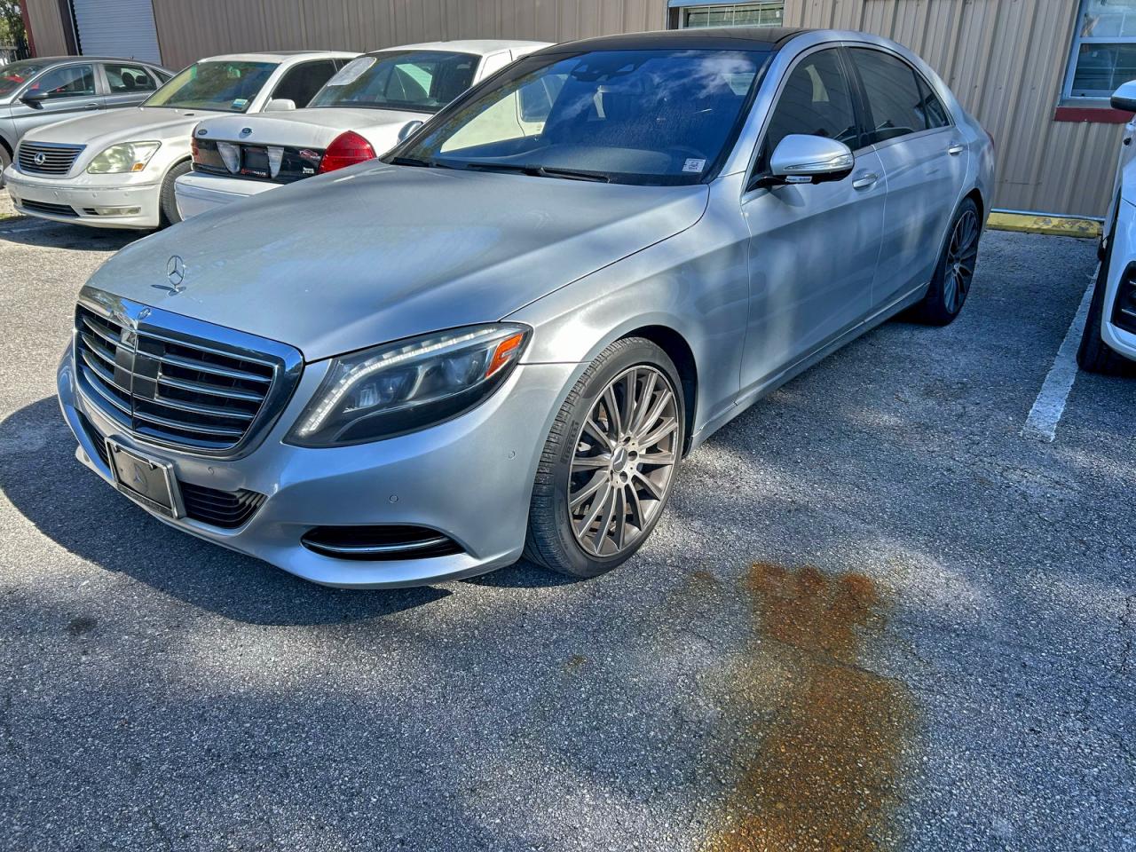 Mercedes-Benz S-Class 550 4matic Image 9