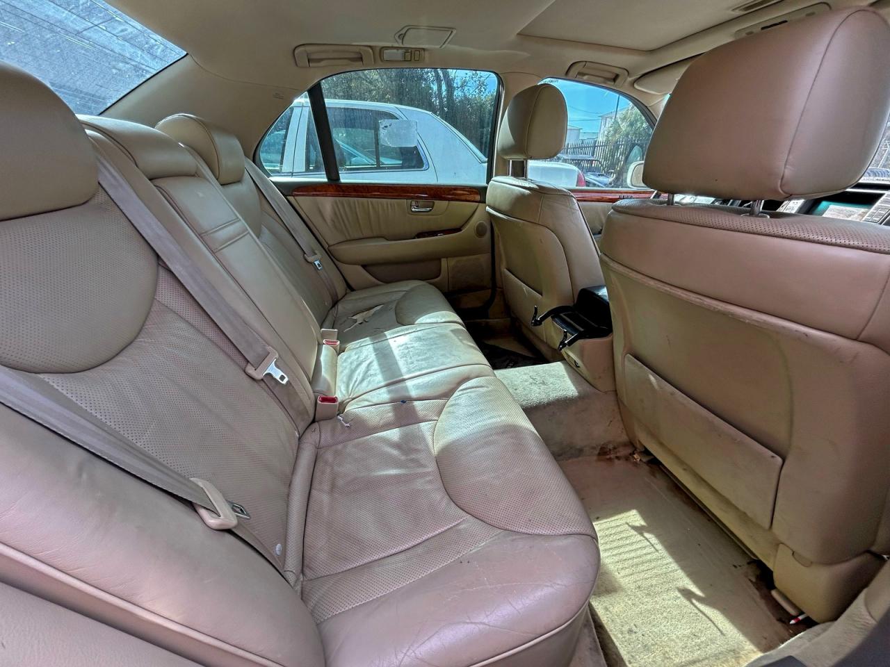 Lexus LS 430 Image 11