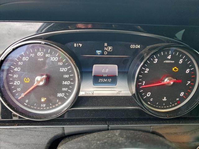 Mercedes-Benz E-Class 300 4matic Image 11