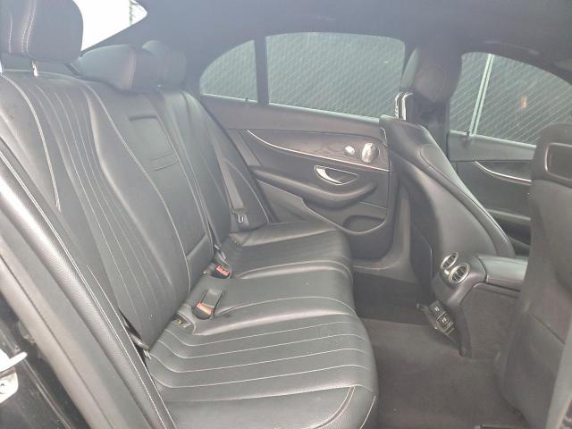 Mercedes-Benz E-Class 300 4matic Image 12