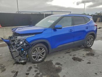  Salvage Kia Seltos