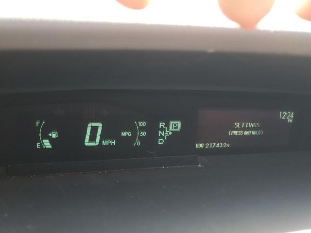 Toyota Prius Image 12