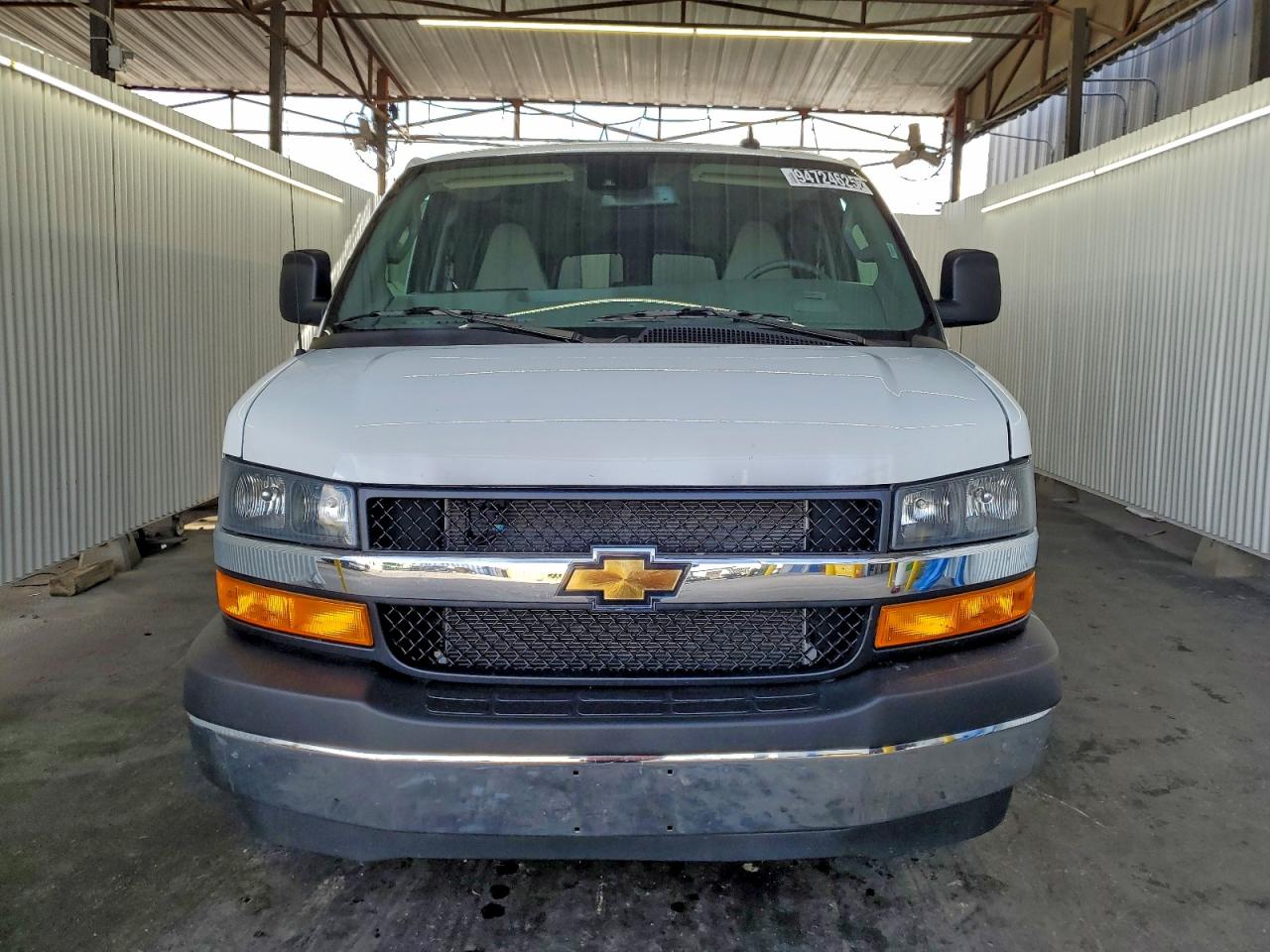 Chevrolet Express Lt Image 8