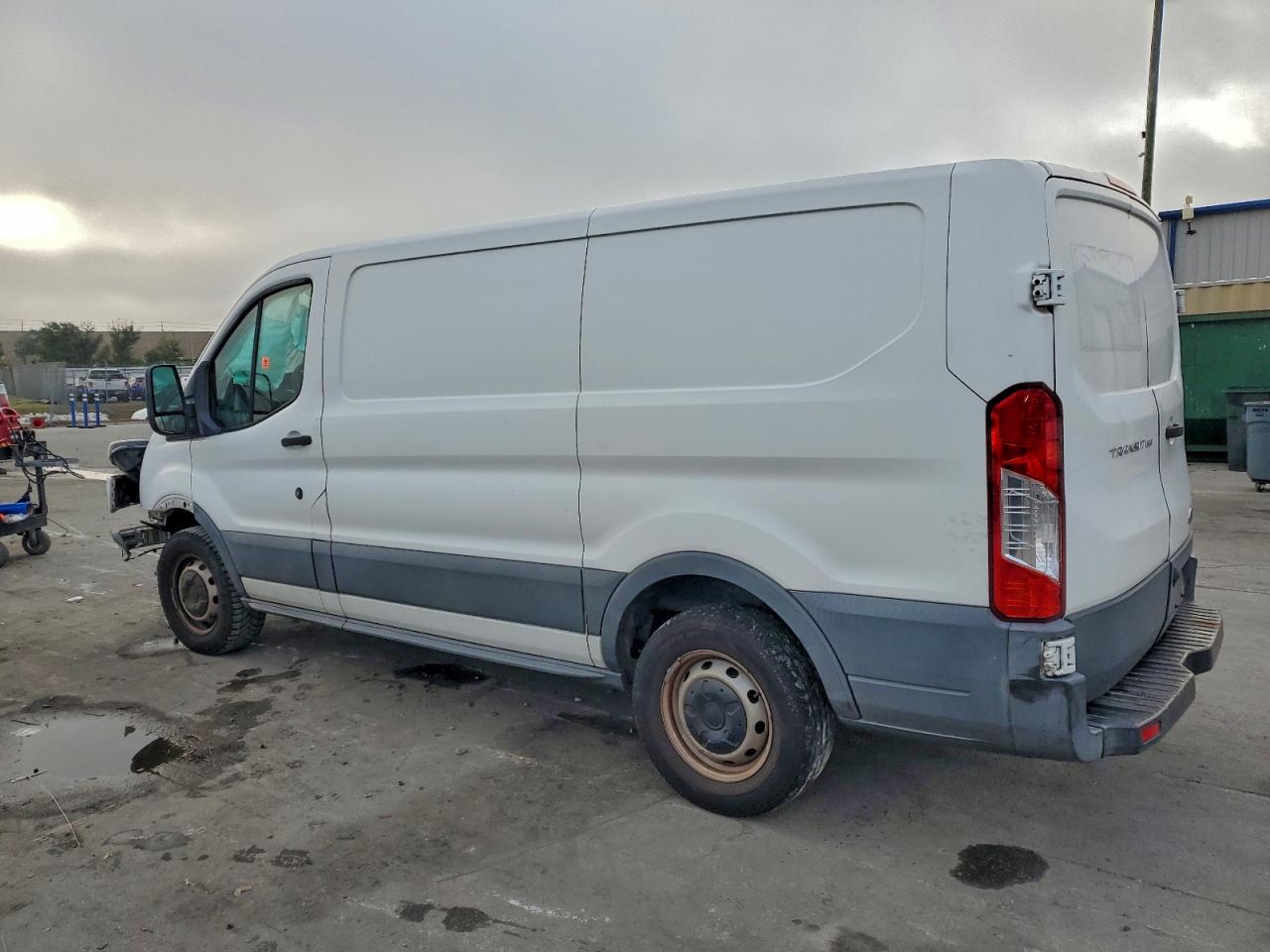 Ford Transit T-150 Image 11