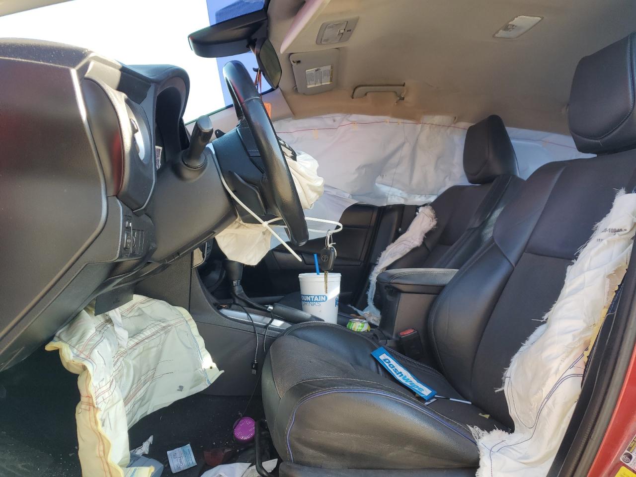 Toyota Corolla L Image 9