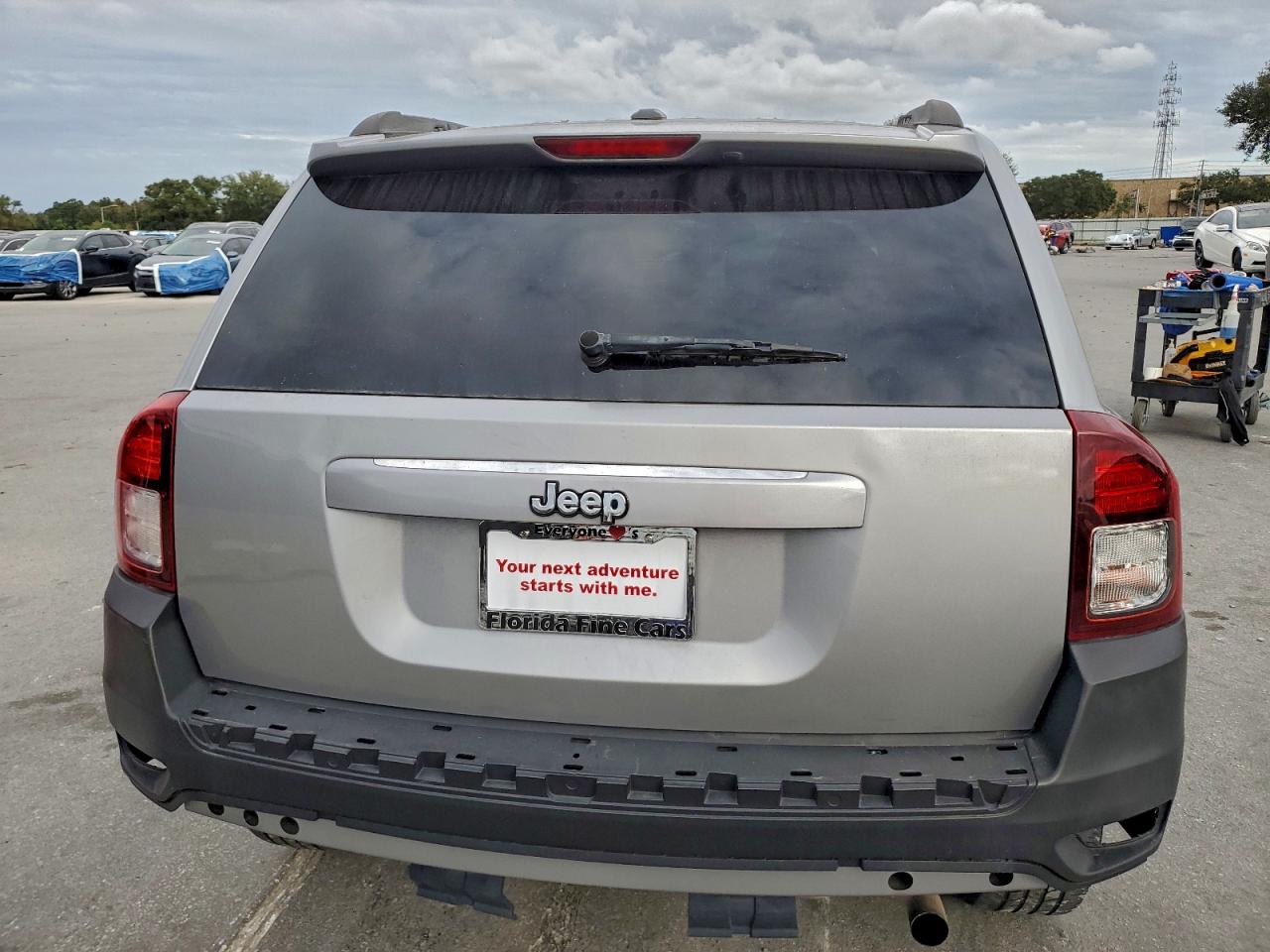 Jeep Compass Sport Image 2