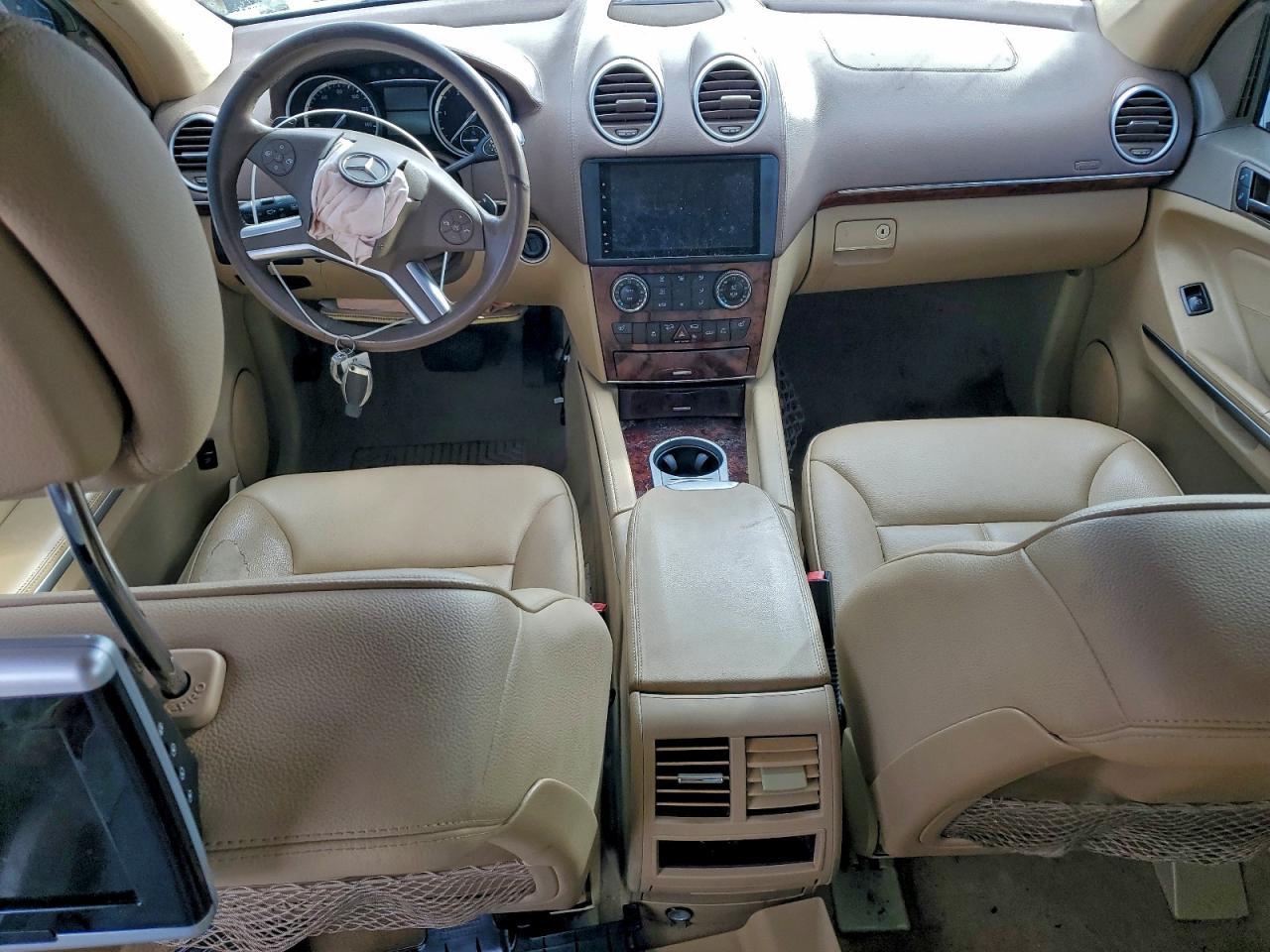 Mercedes-Benz G-Class 350 Bluetec Image 12