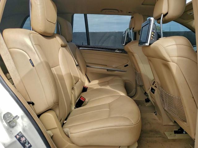 Mercedes-Benz G-Class 350 Bluetec Image 8