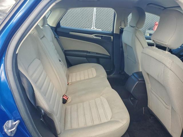 Ford Fusion S Image 6