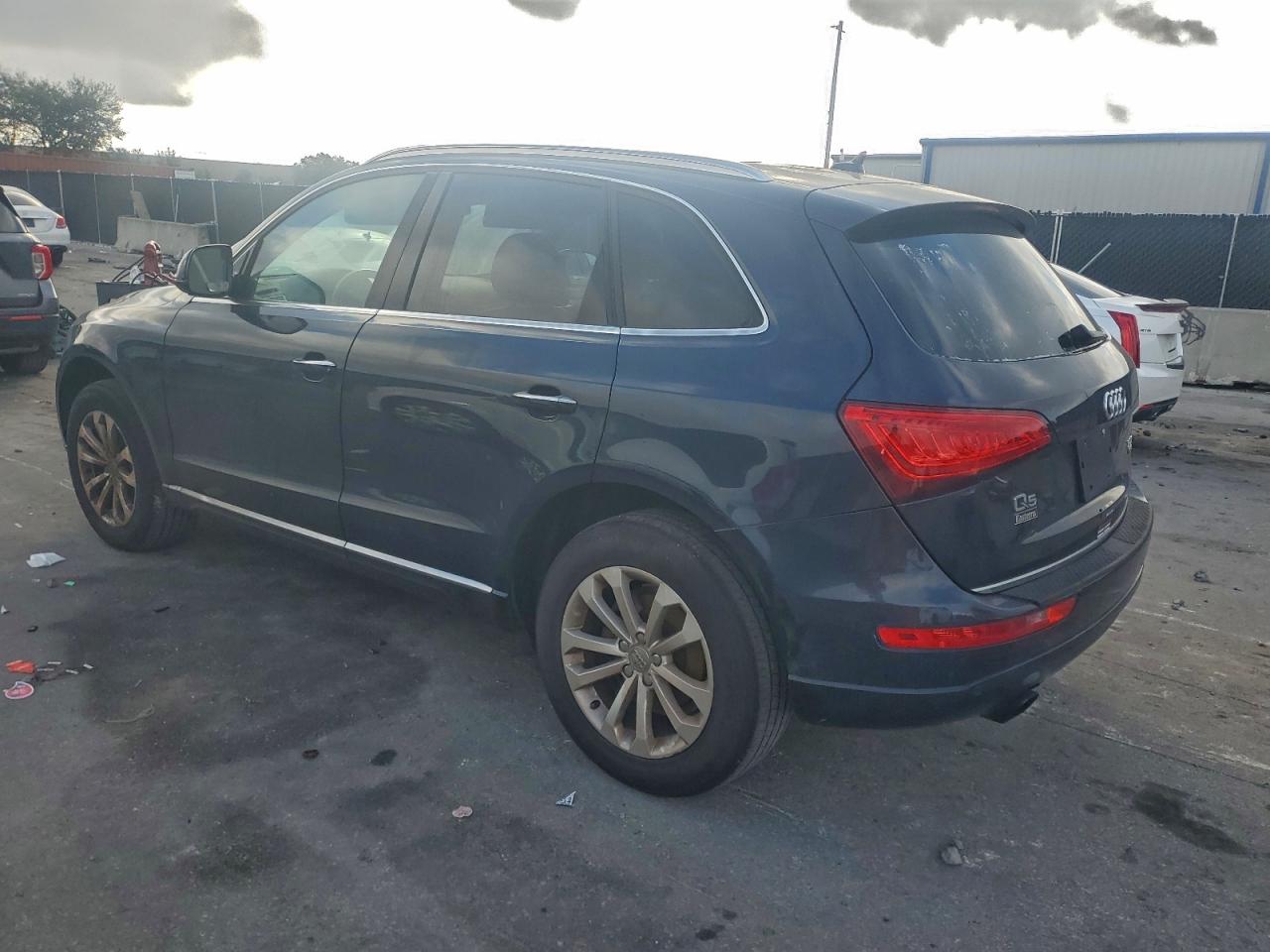 Audi Q5 Premium Plus Image 12