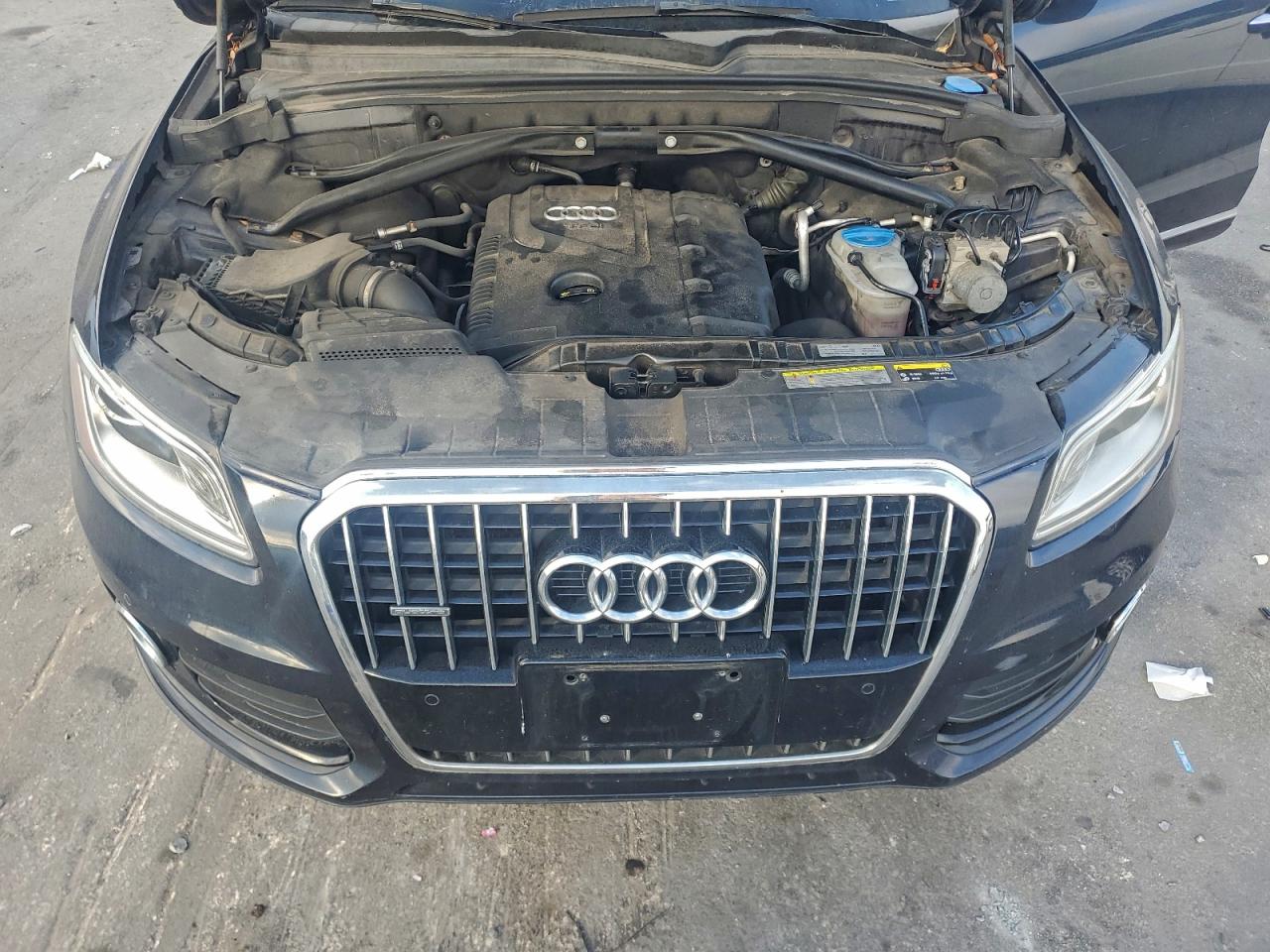 Audi Q5 Premium Plus Image 13