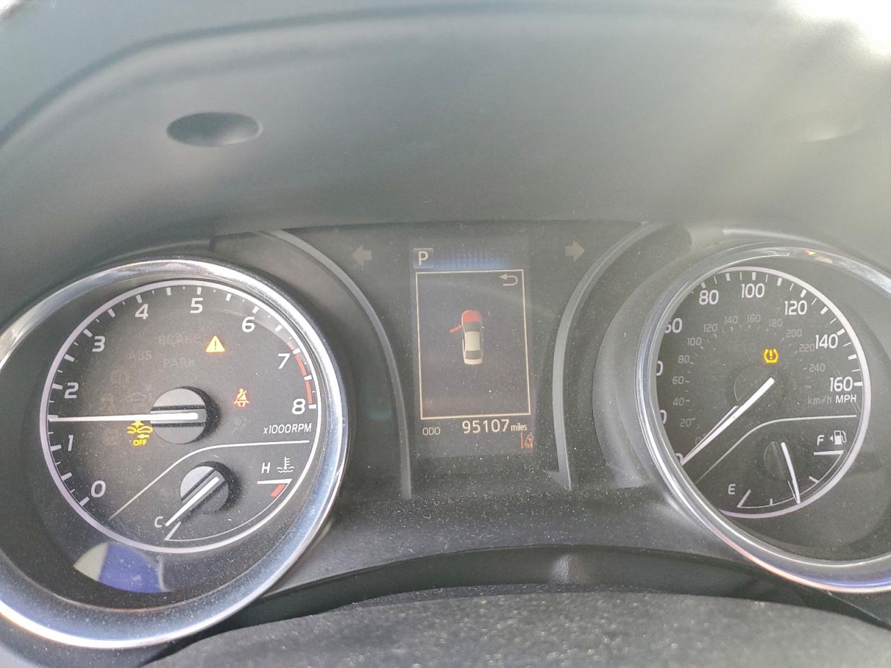 Toyota Camry L Image 3