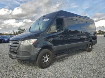  Salvage Mercedes-Benz Sprinter
