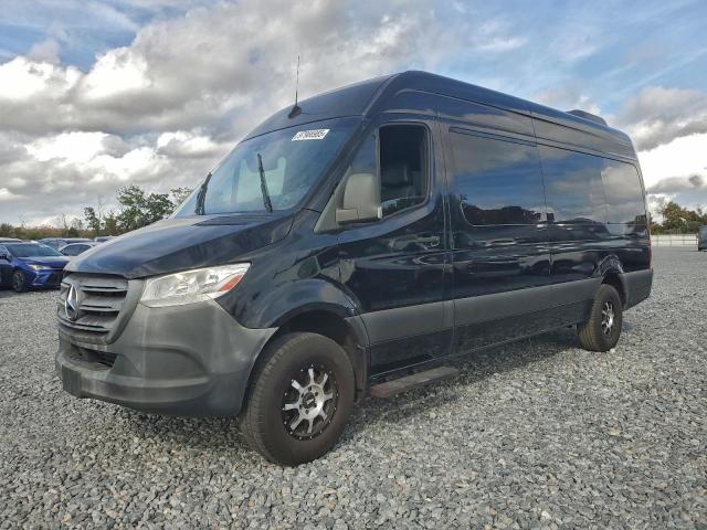  Salvage Mercedes-Benz Sprinter